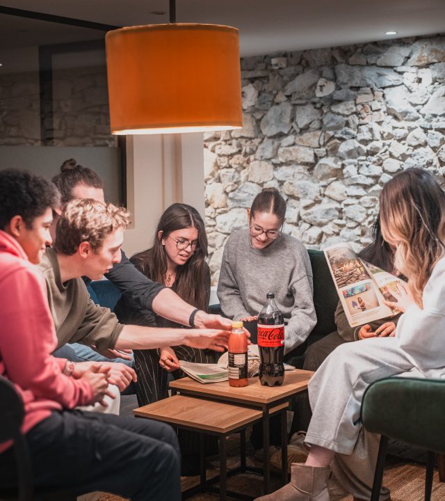 921c755e-6c3e-40e8-8342-81afa55a4d51